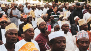 ORE POR COMORES!